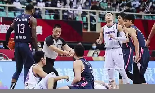 季后赛最强阵容搭配谁赢插图