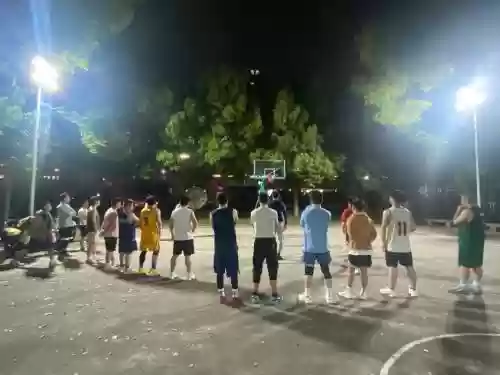 篮球板凳阵容搭配插图1