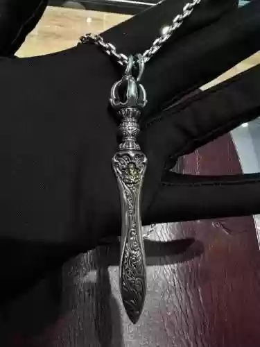 驱魔拿什么武器最好插图