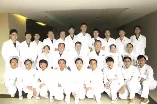 最强医疗阵容插图