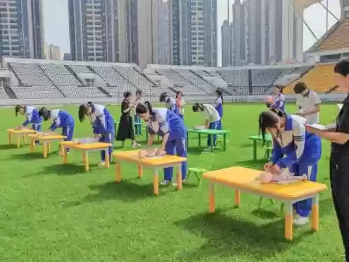 在学校有趣的技能插图1